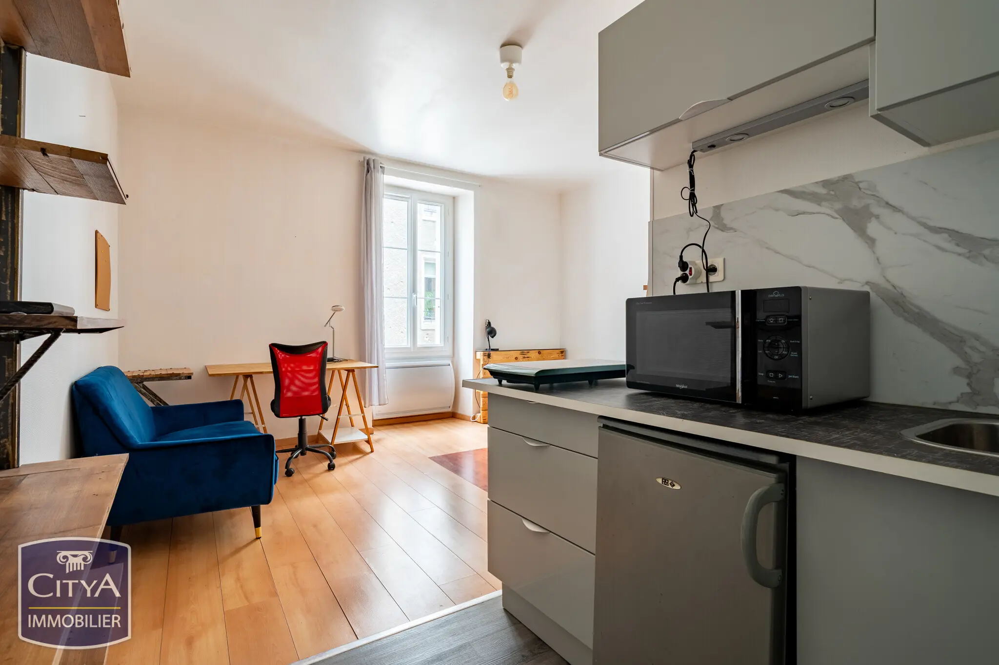 Photo 1 Appartement 1 pièce 21m²
