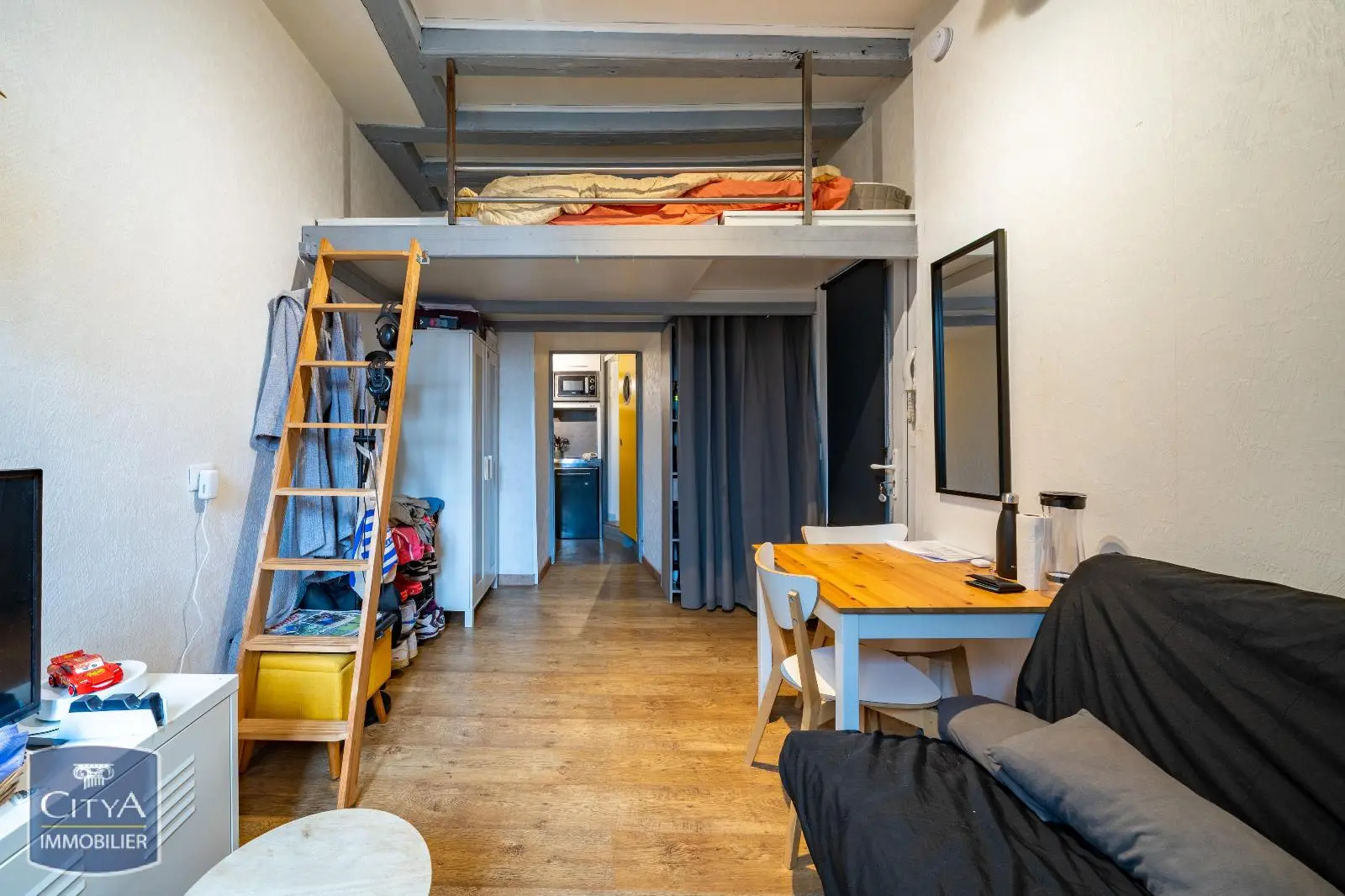 Photo 2 Appartement 1 pièce 21.66m²