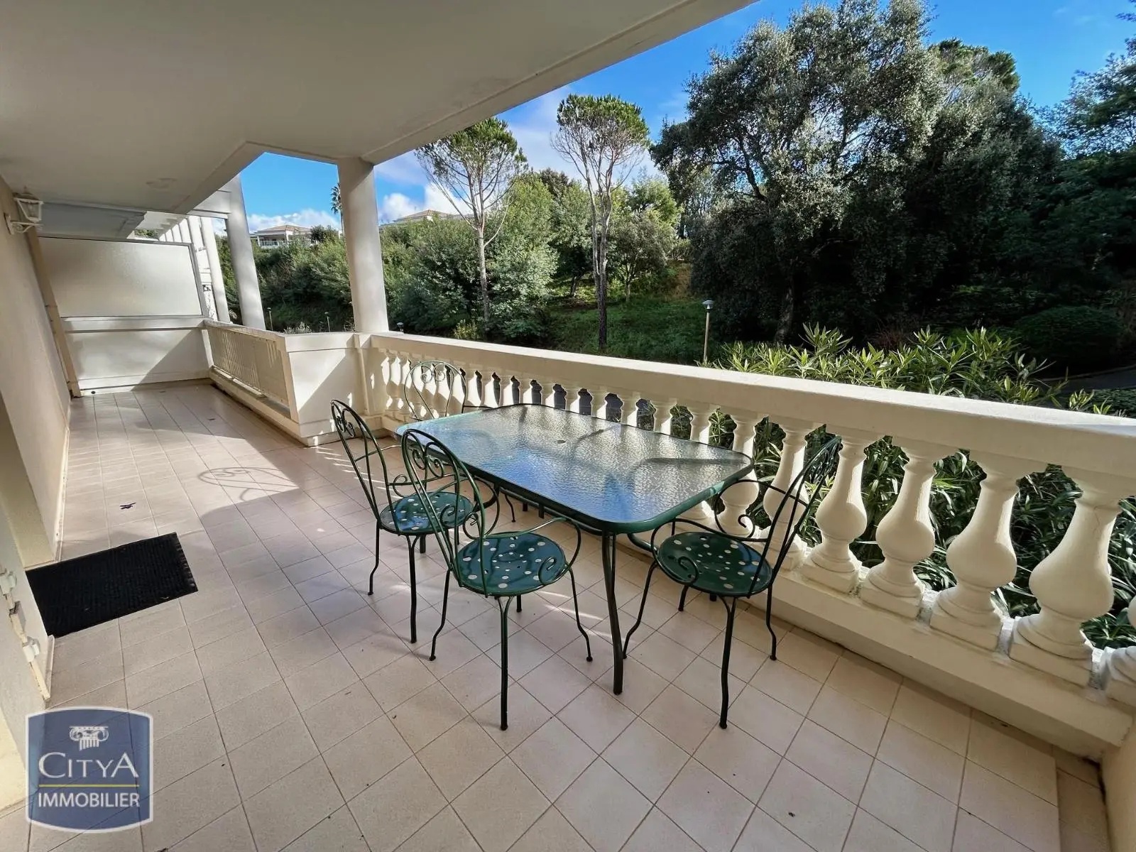 Photo 1 Appartement 1 pièce 25.78m²