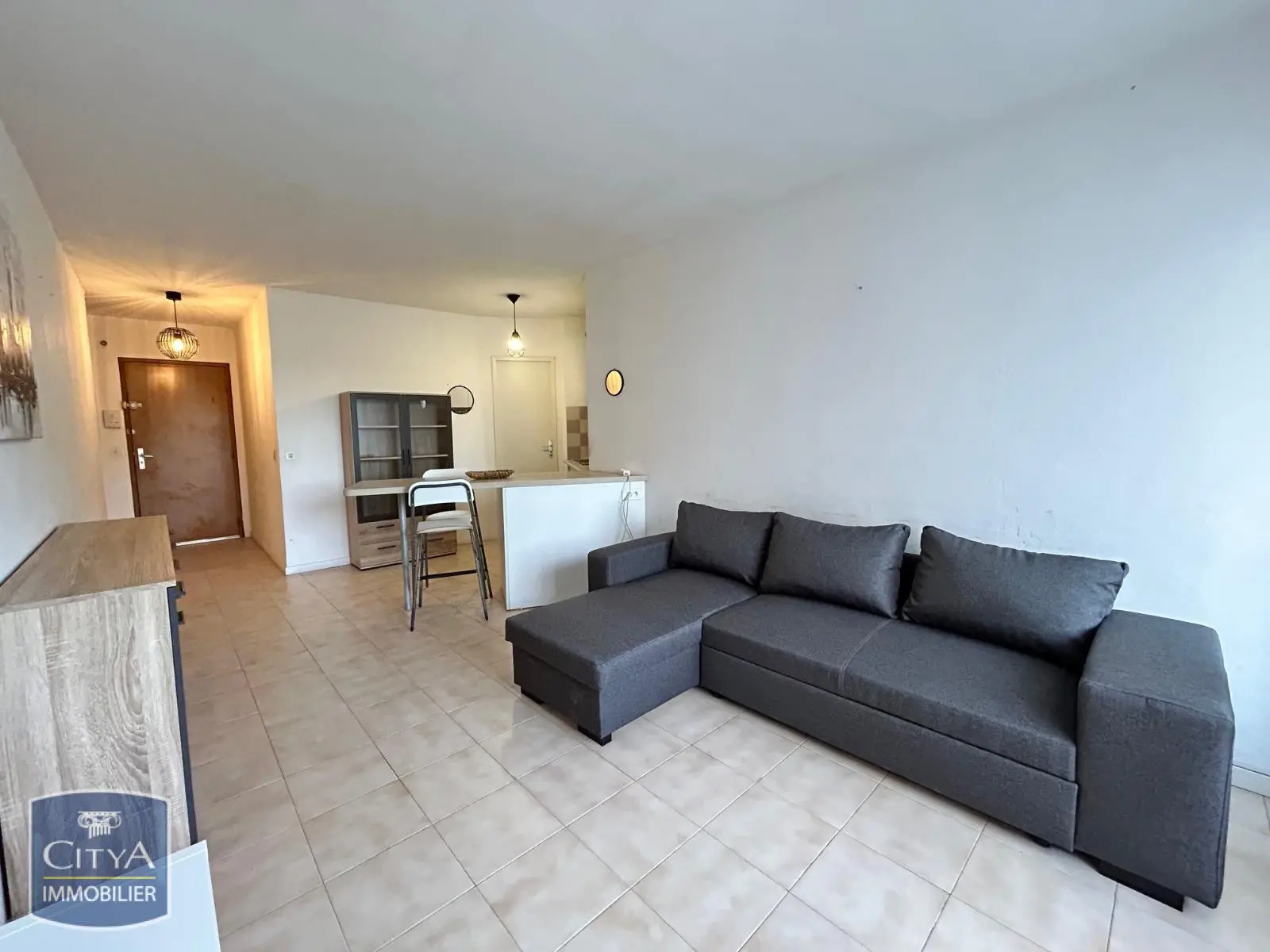 Photo 1 Appartement 1 pièce 27.35m²