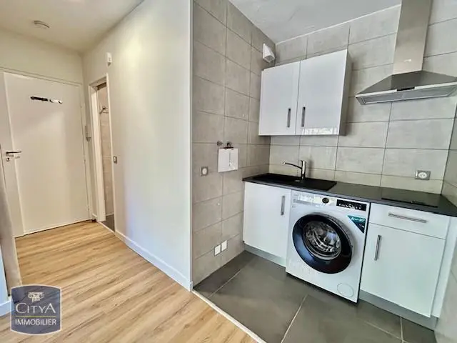 Photo 2 Appartement 1 pièce 24.34m²