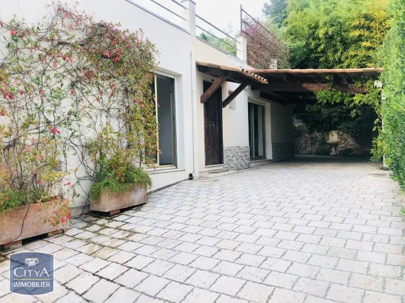 Photo 1 Maison 4 pièces 97.55m²