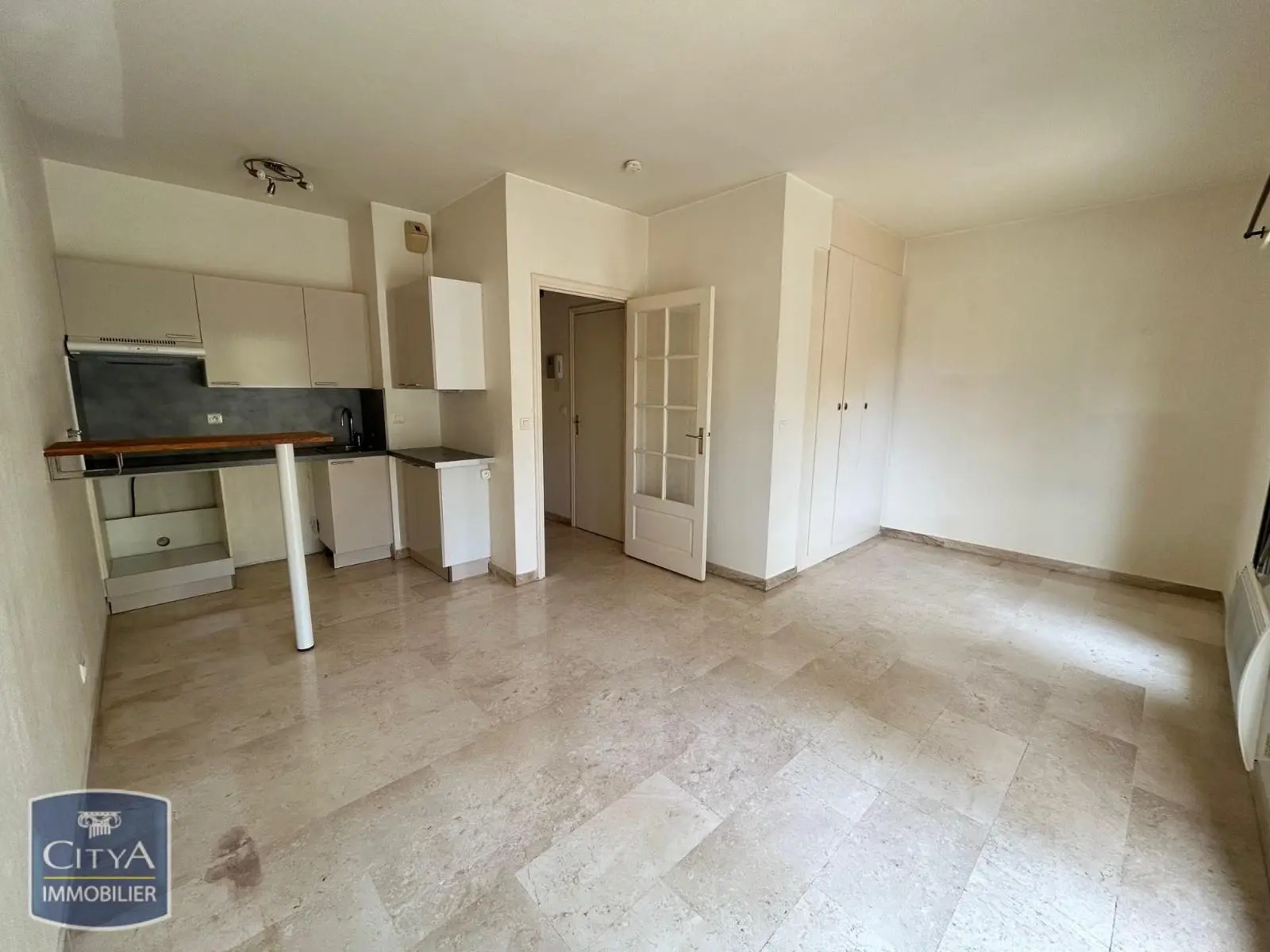 Photo 3 Appartement 1 pièce 25.2m²