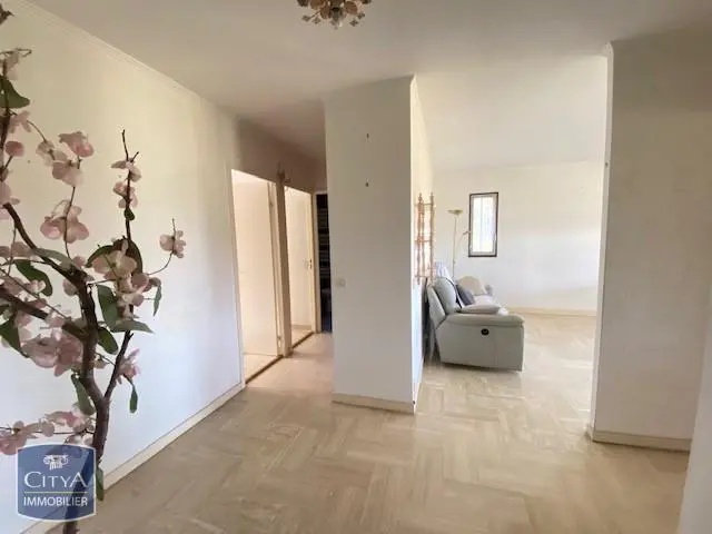 Photo 2 Appartement 3 pièces 74m²