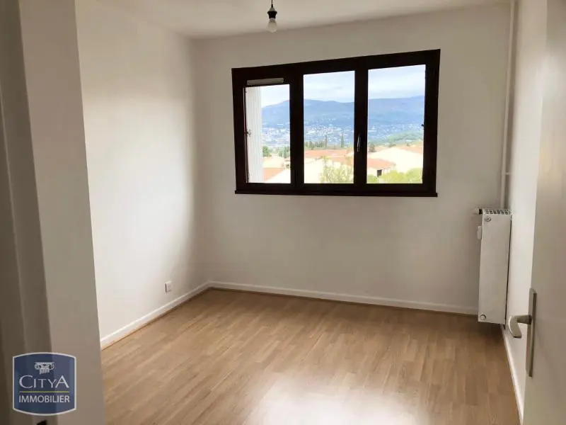 Photo 2 Appartement 3 pièces 56m²