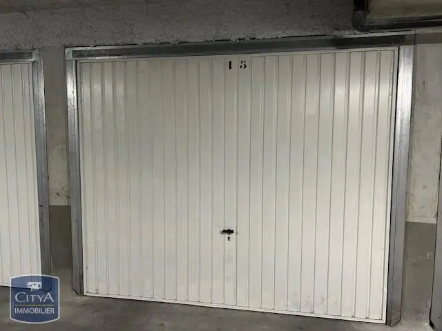 Photo 1 Parking