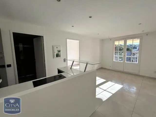 Photo 2 Appartement 2 pièces 31m²