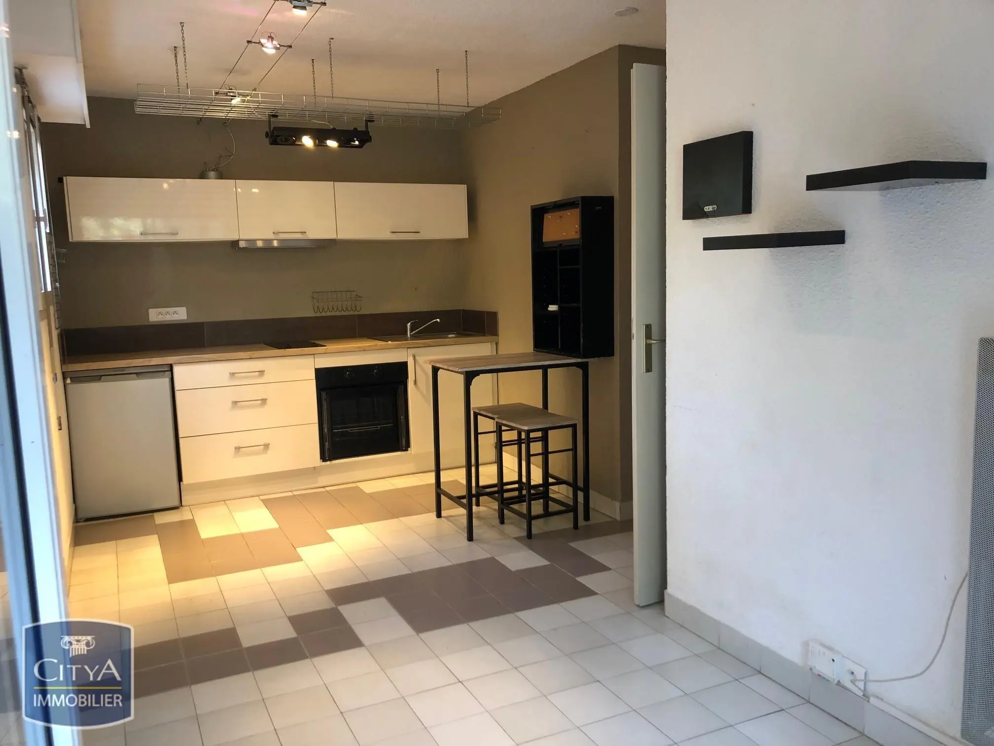 Photo 2 Appartement 1 pièce 25m²
