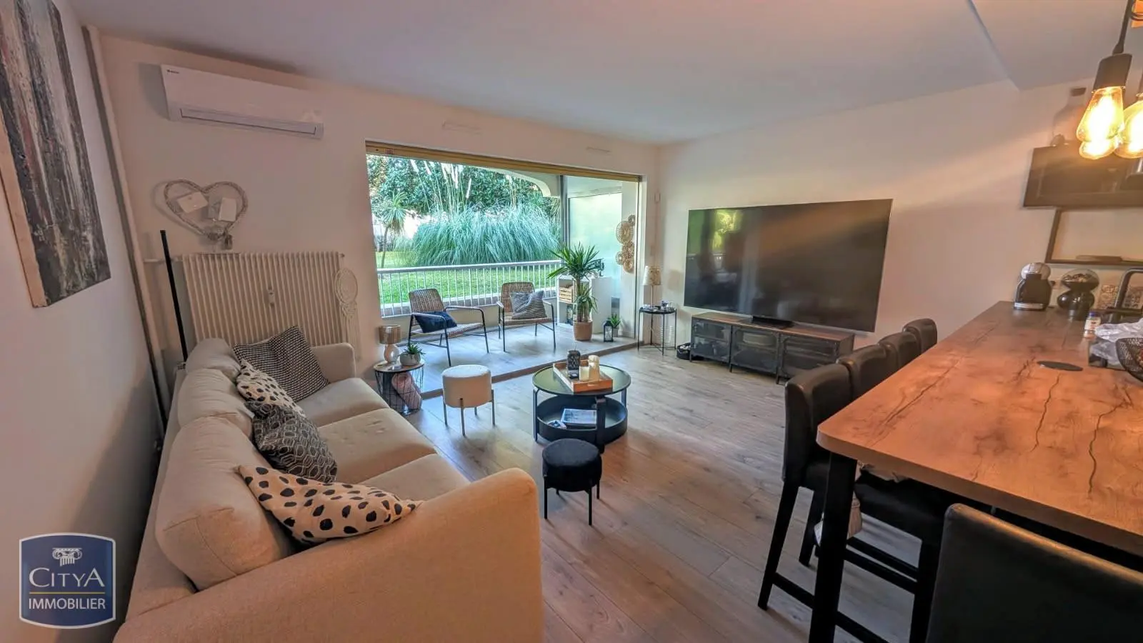 Photo 2 Appartement 5 pièces 116m²