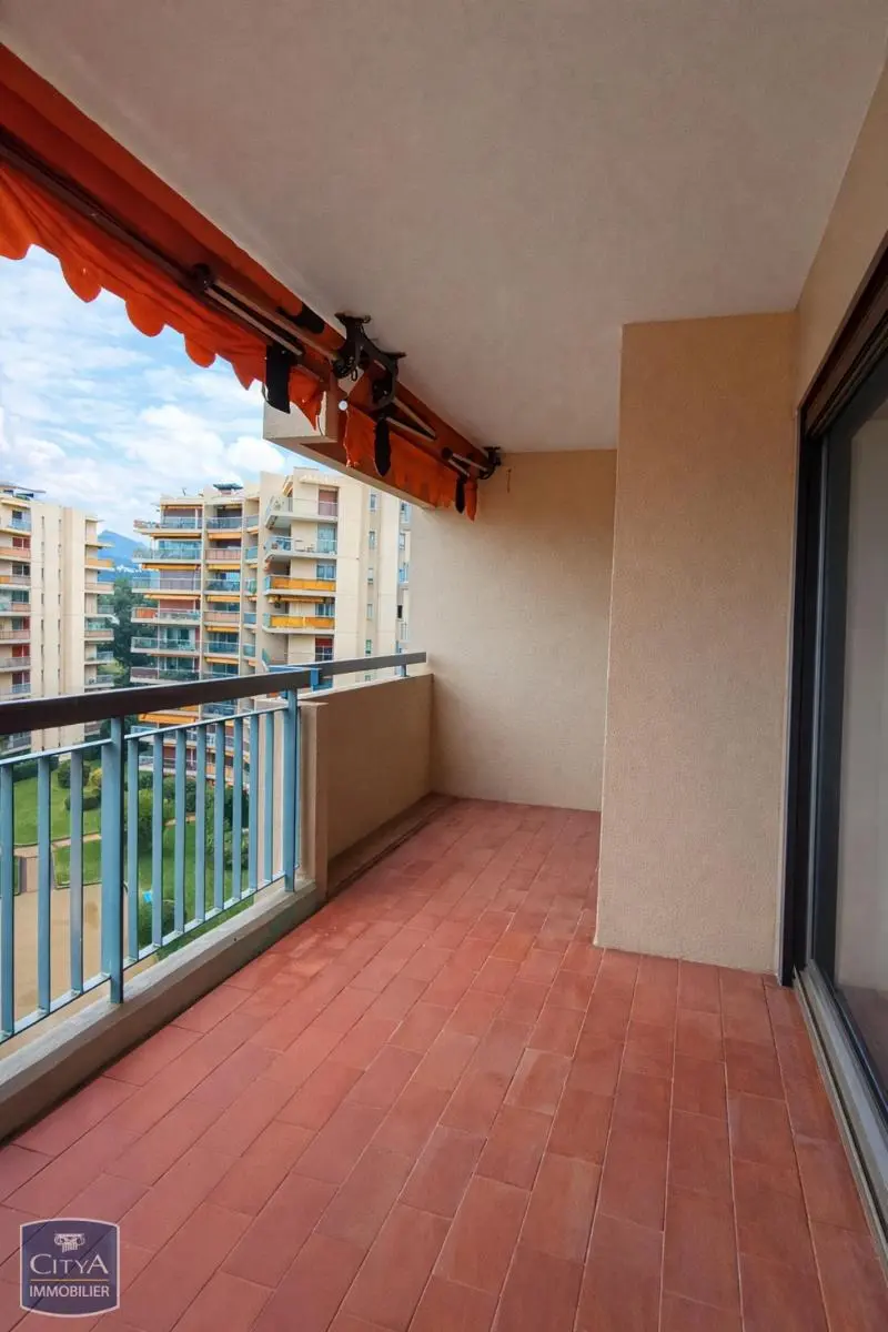 Photo 3 Appartement 3 pièces 74m²