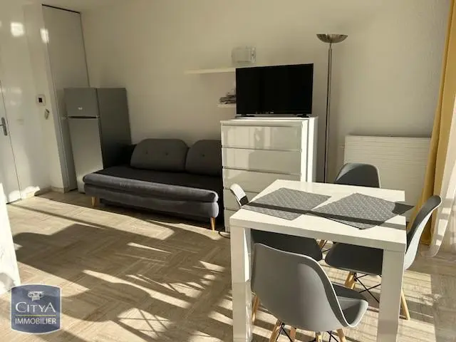 Photo 2 Appartement 1 pièce 27m²