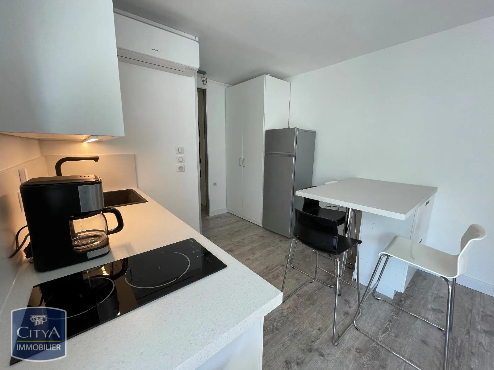 Photo 1 Appartement 1 pièce 26.31m²