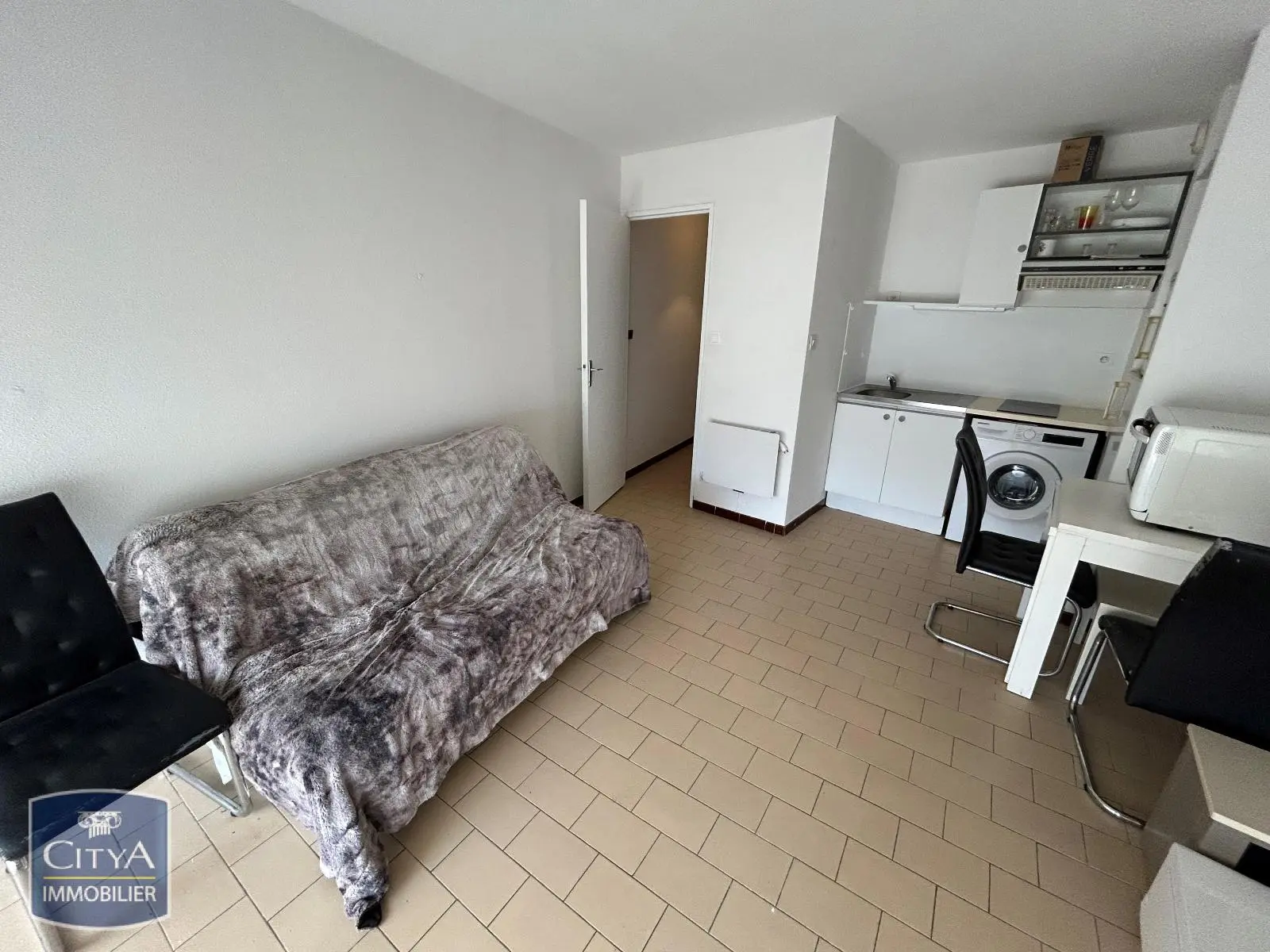 Photo 5 Appartement 1 pièce 27.1m²