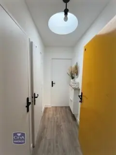 Photo 2 Appartement 1 pièce 18m²
