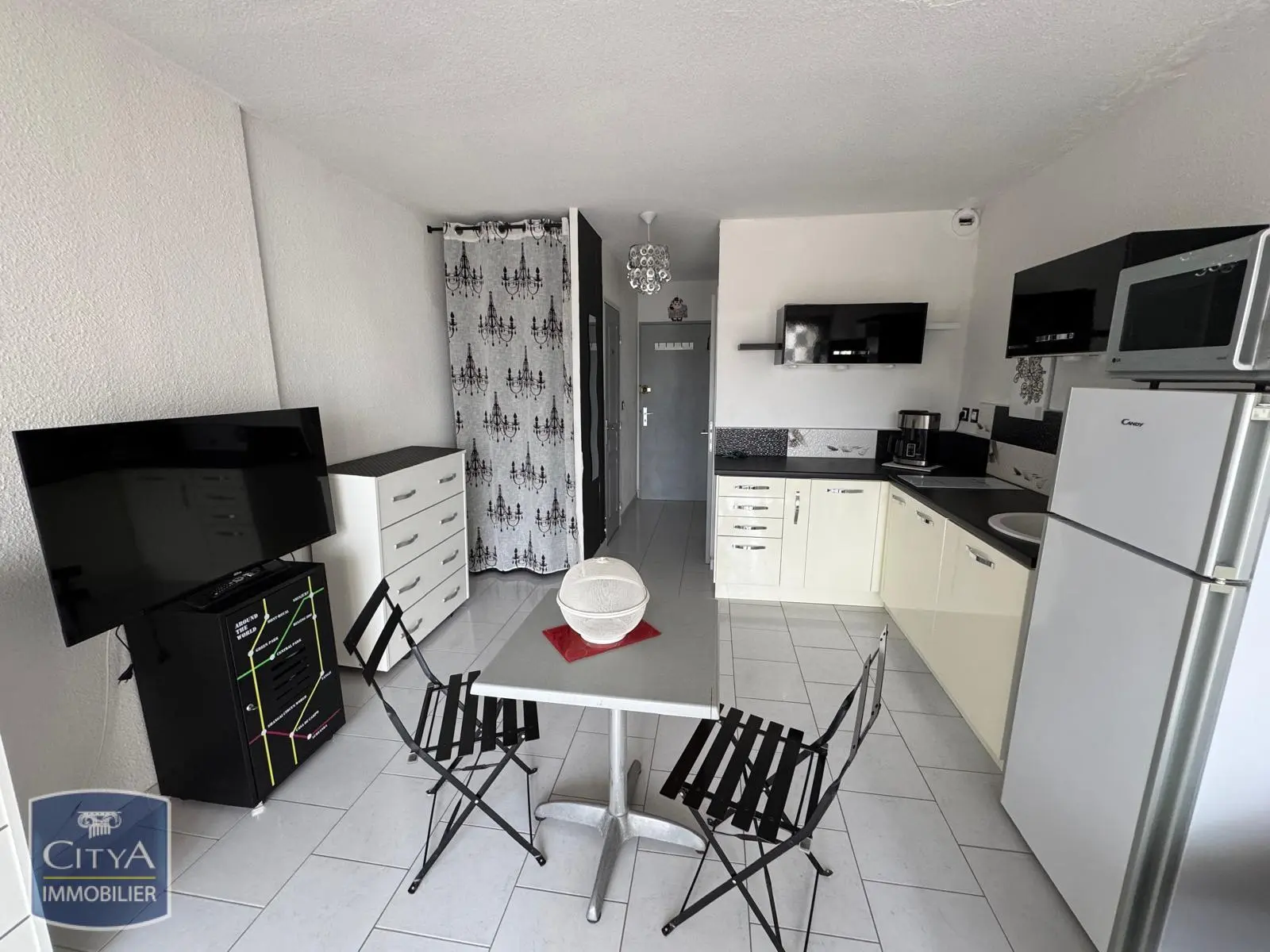 Photo 2 Appartement 1 pièce 24m²