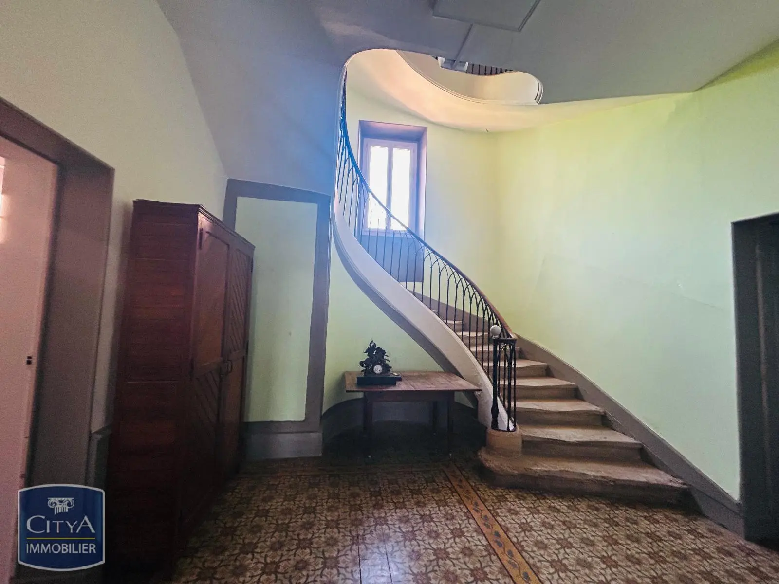 Photo 6 Local Commercial