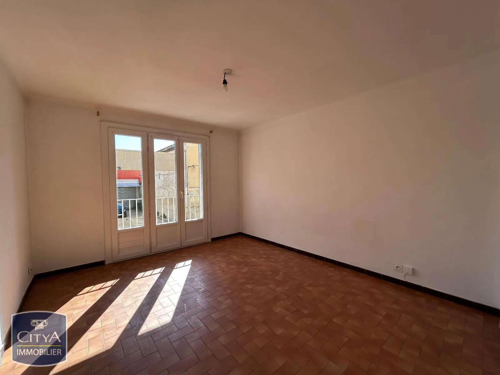 Photo 1 Appartement 1 pièce 26.87m²