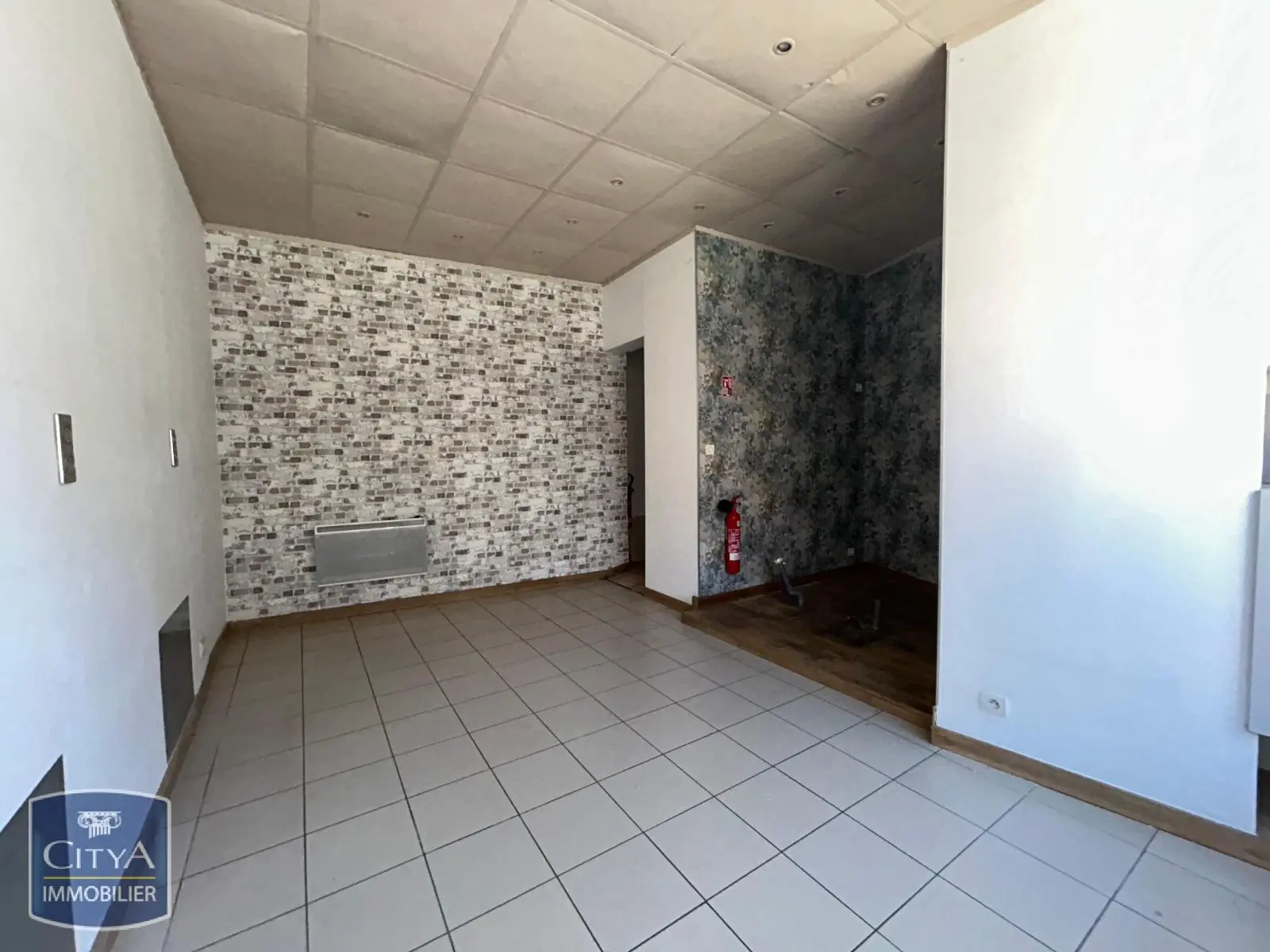 Photo 3 Local Commercial