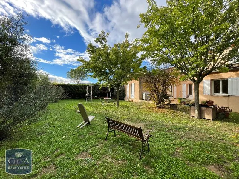 Photo 1 Maison 5 pièces 110.82m²