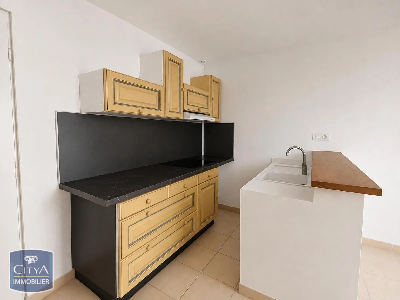 Photo 2 Appartement 1 pièce 30.27m²