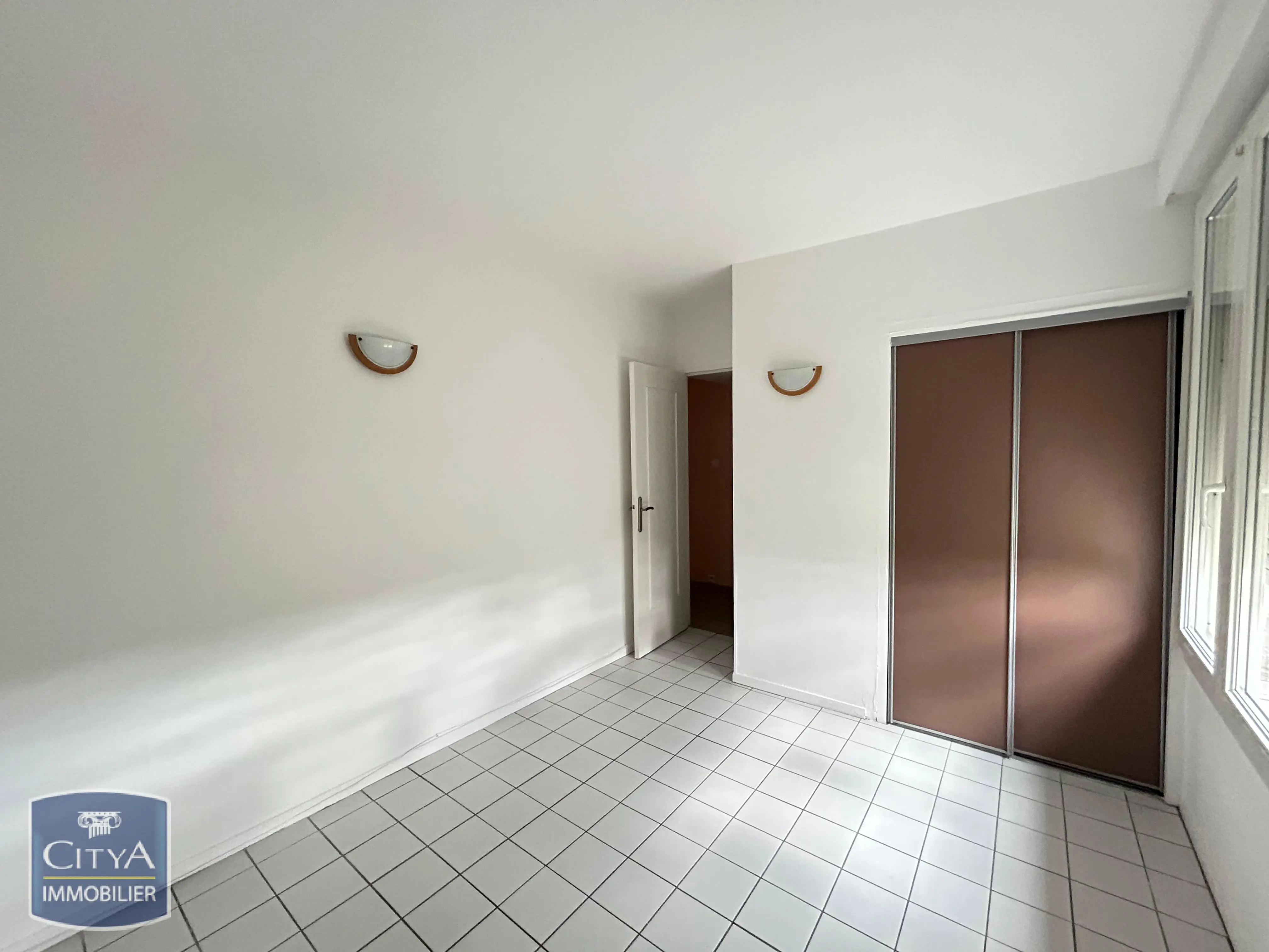 Photo 4 Appartement 5 pièces 81.91m²