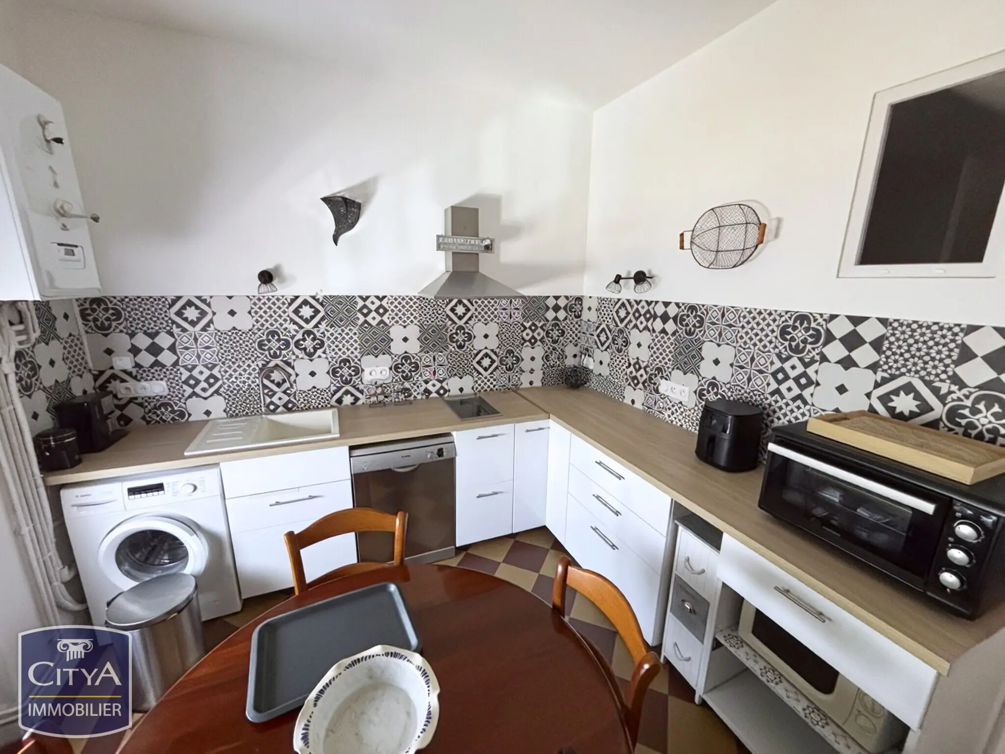 Photo 3 Immeuble 245m²