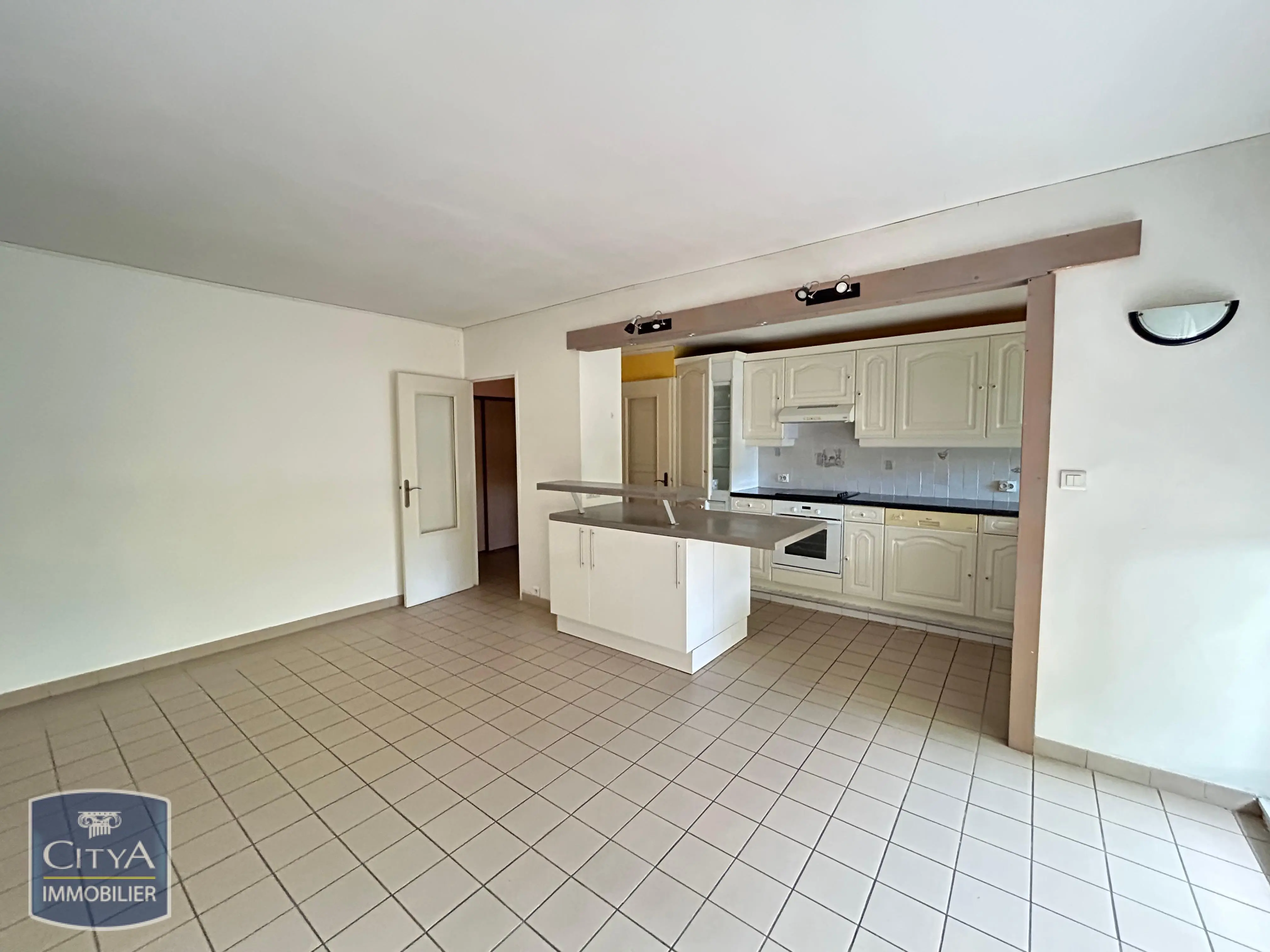 Photo 1 Appartement 5 pièces 81.91m²