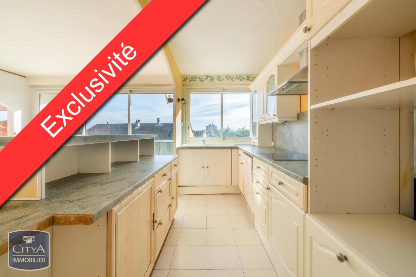 Photo 1 Appartement 4 pièces 80m²