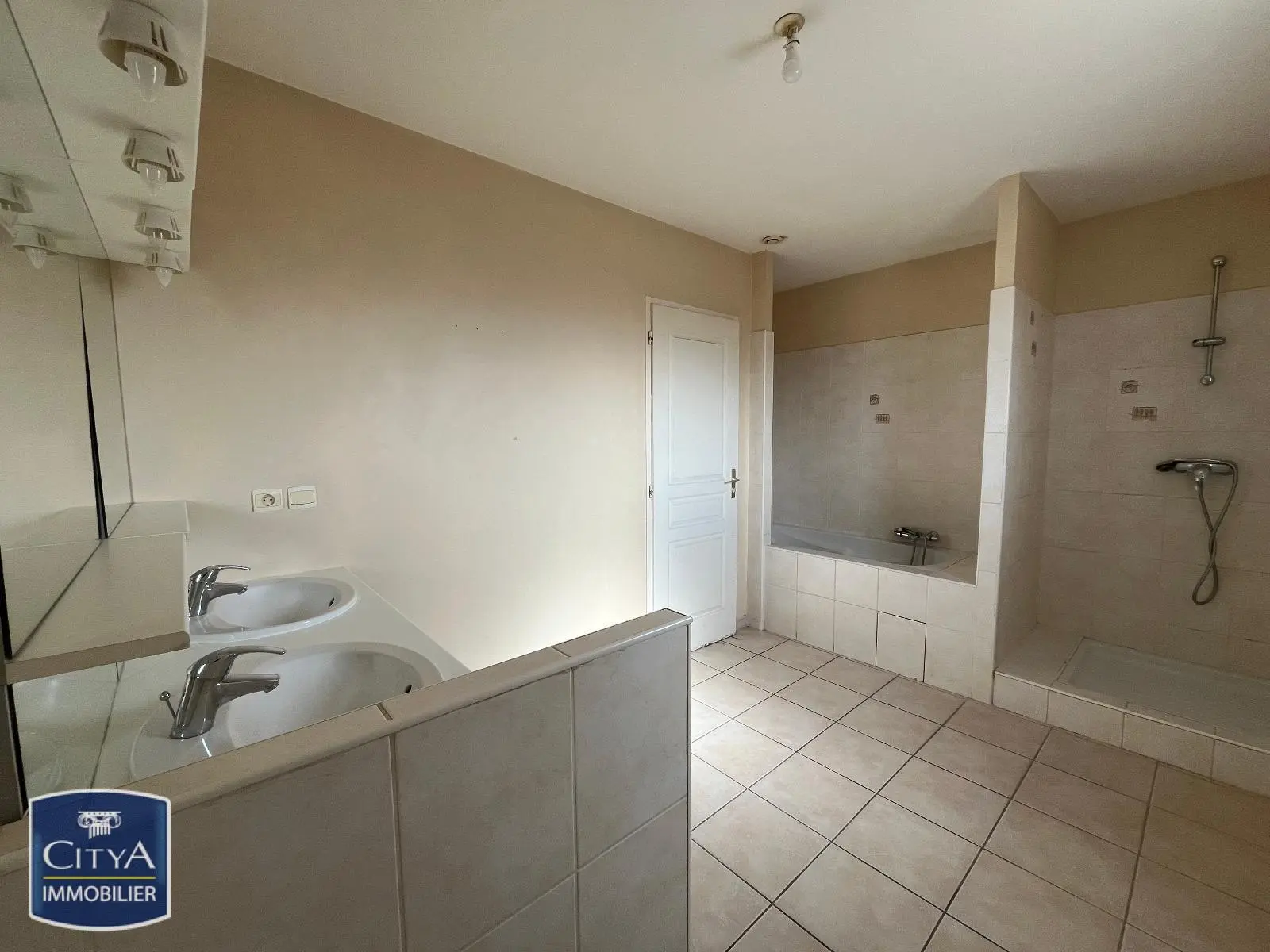 Photo 10 Maison 5 pièces 125m²