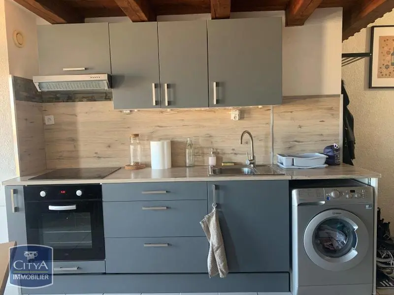 Photo 2 Appartement 1 pièce 42.12m²