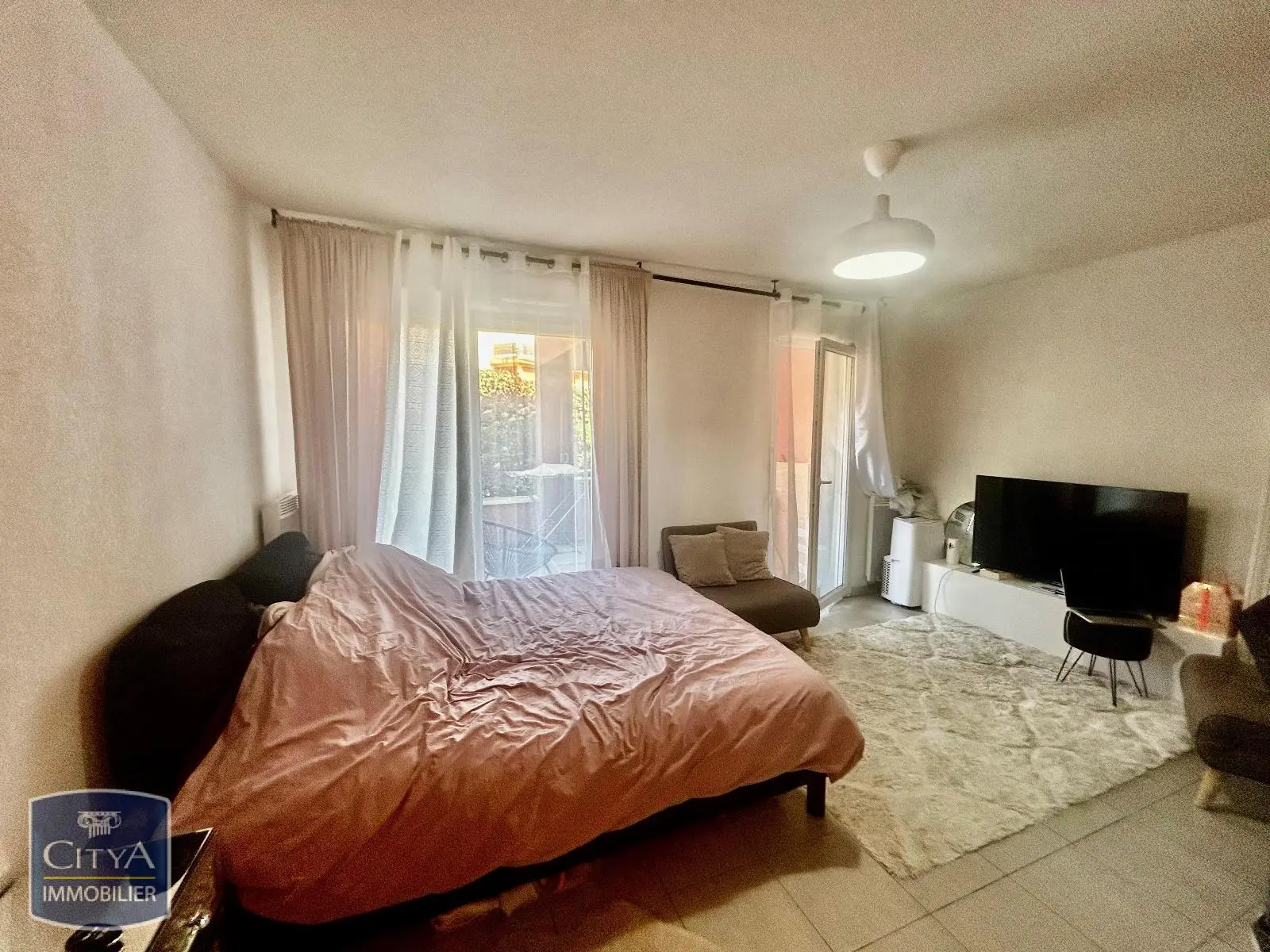 Photo 1 Appartement 1 pièce 28.05m²