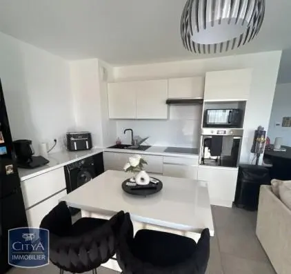 Photo 1 Appartement 4 pièces 81.9m²