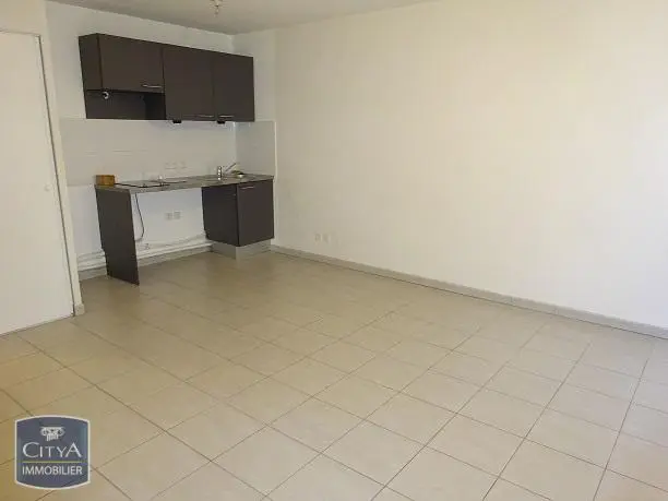 Photo 1 Appartement 1 pièce 33.9m²