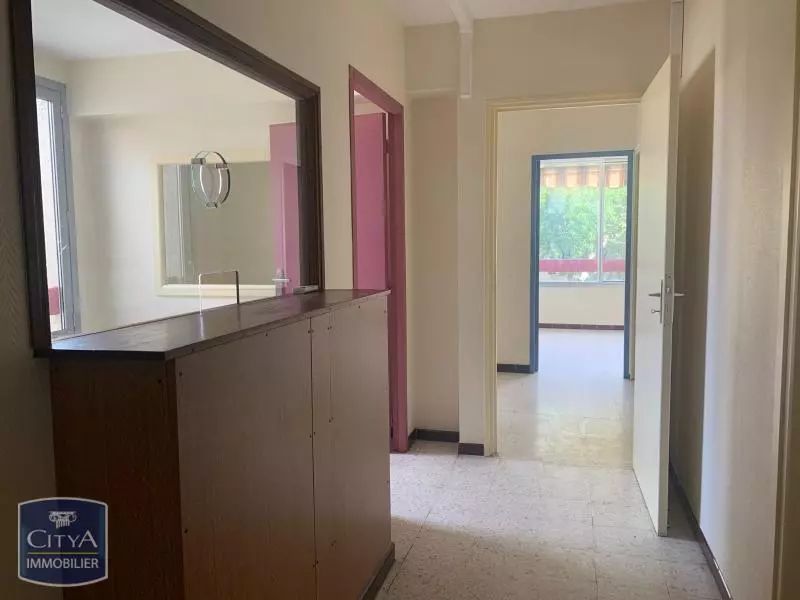 Photo 2 Local Commercial 52.72m²