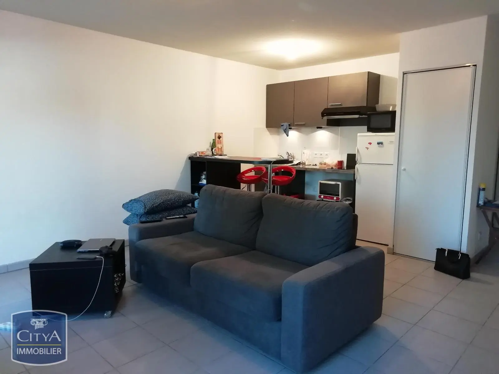 Photo 1 Appartement 1 pièce 34m²