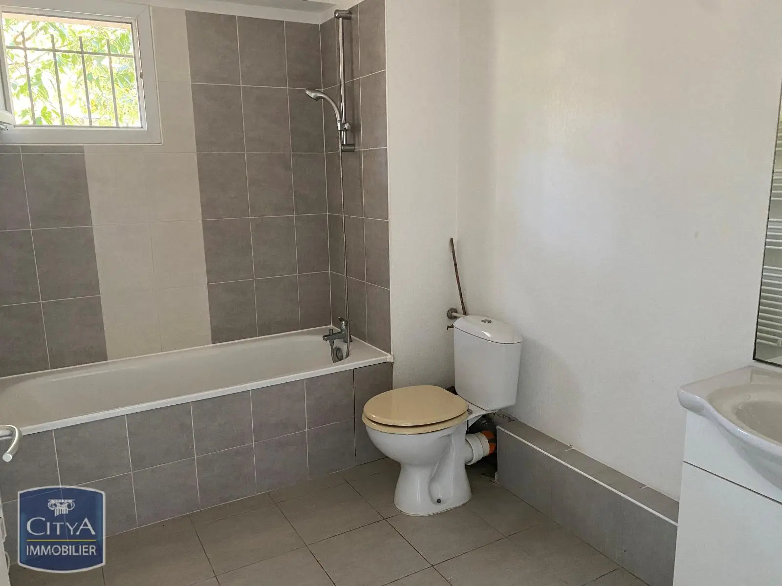 Photo 1 appartement Arles