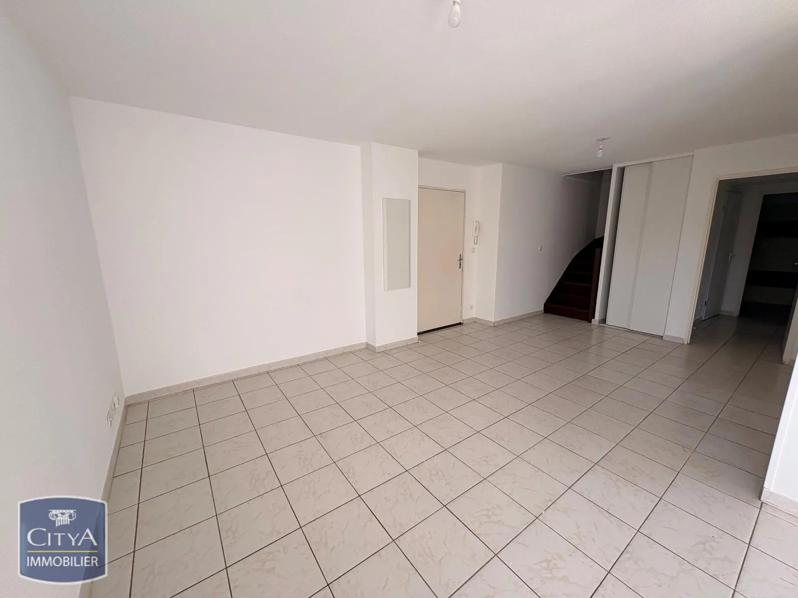 Photo 2 Appartement 4 pièces 76.97m²