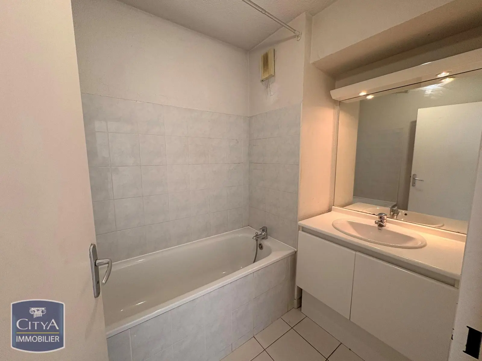 Photo 3 Appartement 1 pièce 33.35m²