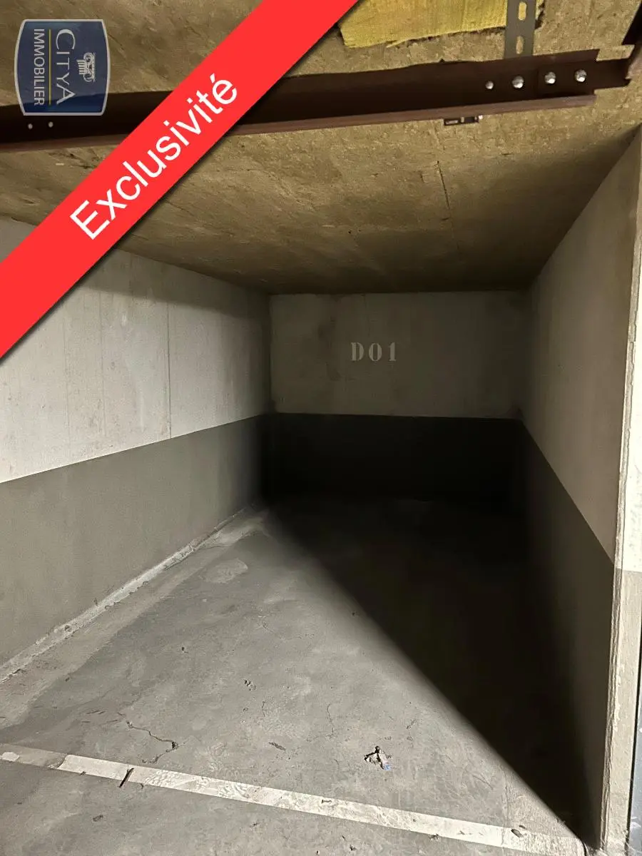 Photo 1 Parking 10m²