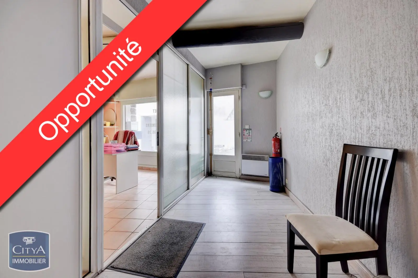 Photo 8 Local Professionnel 2 pièces