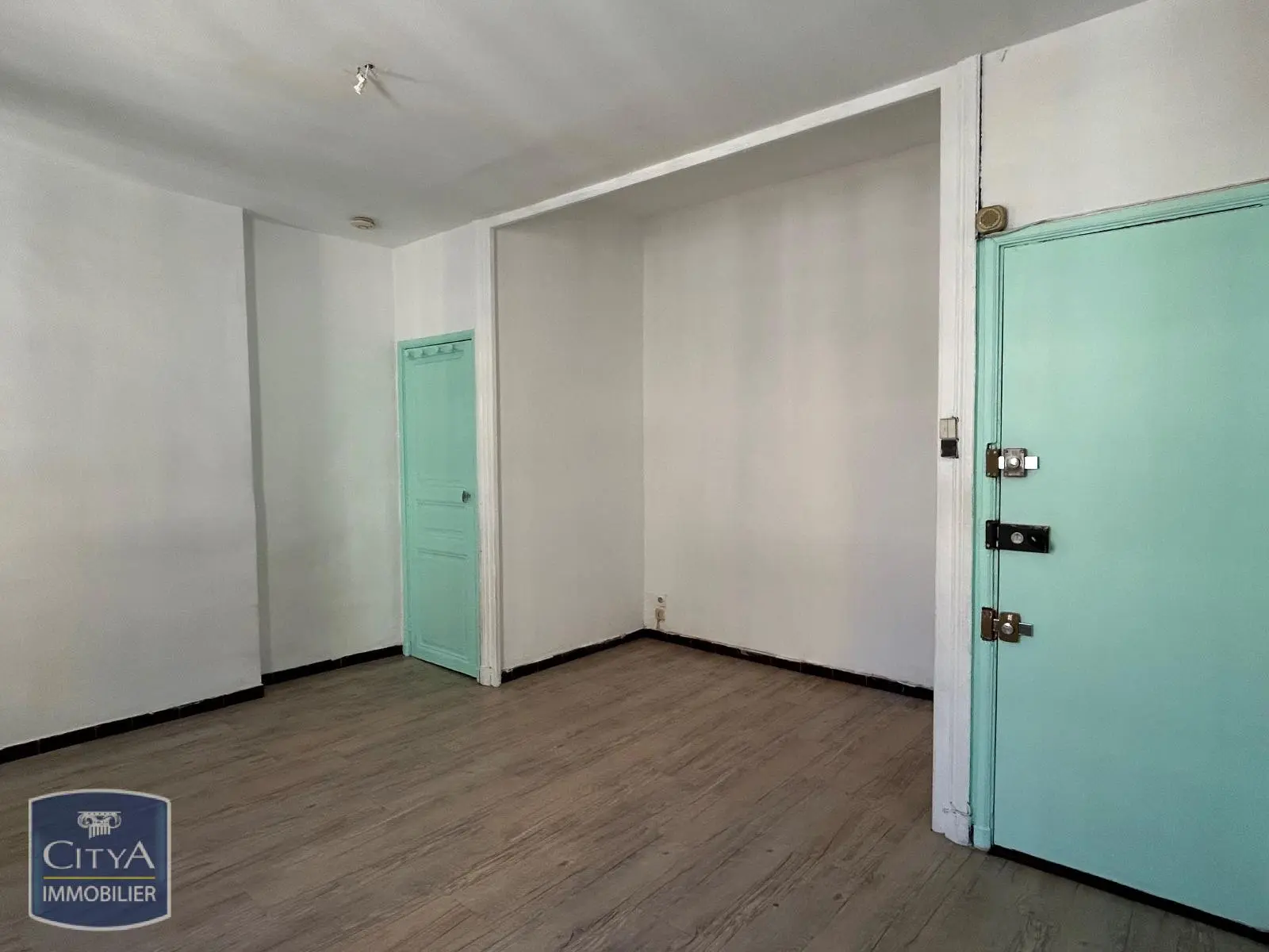 Photo 1 Appartement 1 pièce 22.76m²