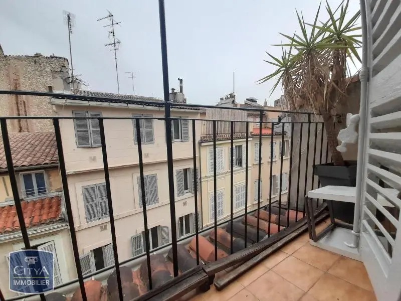 Photo 1 Appartement 1 pièce 23.01m²