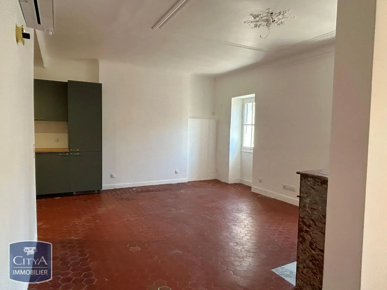 Photo 2 Local Professionnel 2 pièces 54.56m²
