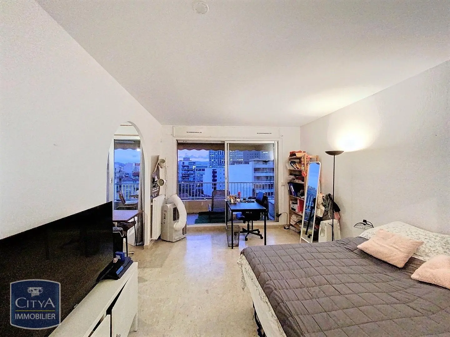 Photo 2 Appartement 1 pièce 29.79m²