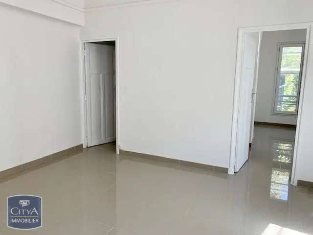 Photo 2 Appartement 3 pièces 43.95m²