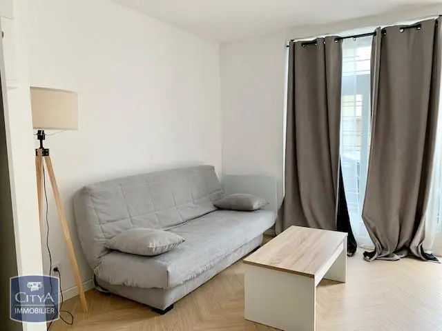 Photo 2 Appartement 1 pièce 23.83m²