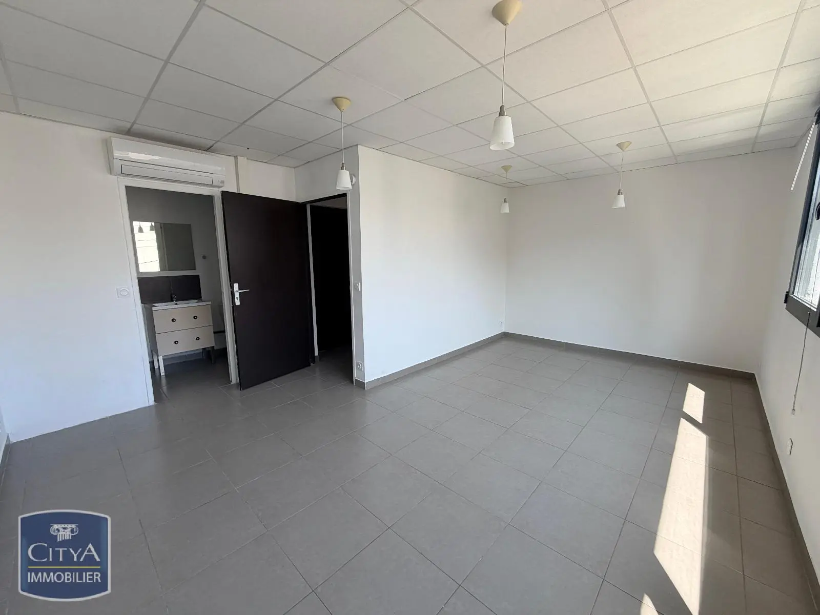 Photo 2 Local Commercial 23.29m²