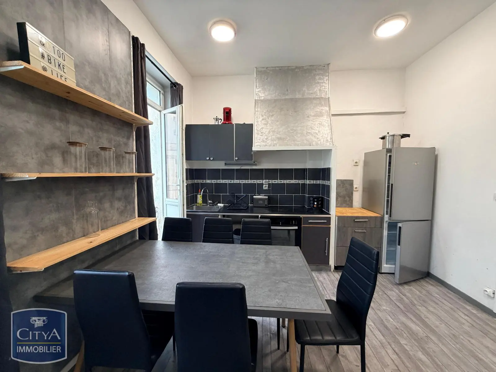 Photo 3 Appartement 1 pièce 45.64m²