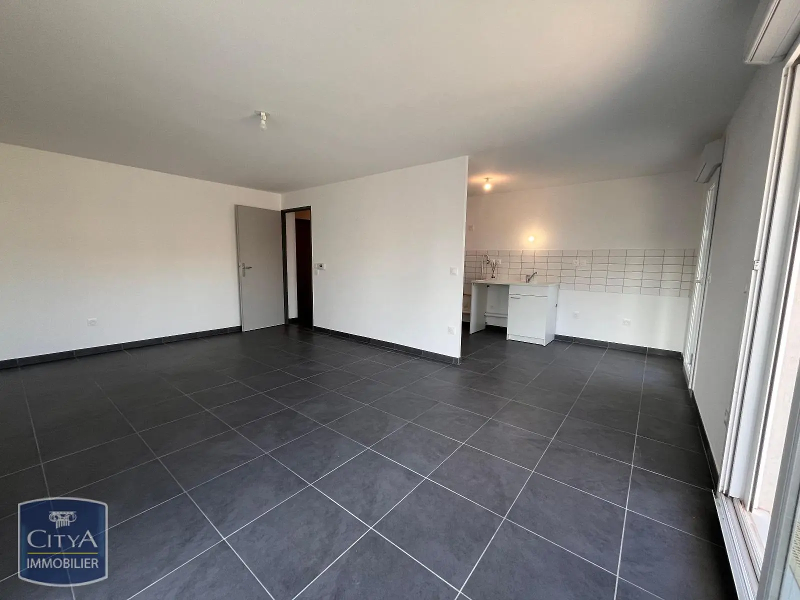 Photo 3 Appartement 2 pièces 61.36m²