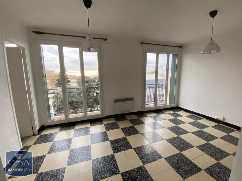 Photo 2 Appartement 1 pièce 33.86m²